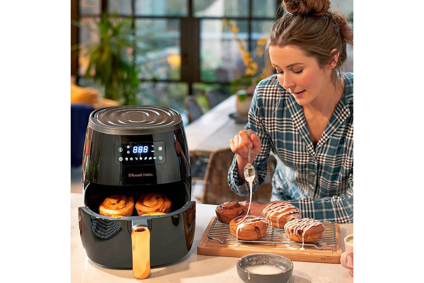 Russell Hobbs 5L SatisFry Air Fryer | 26510 | Black