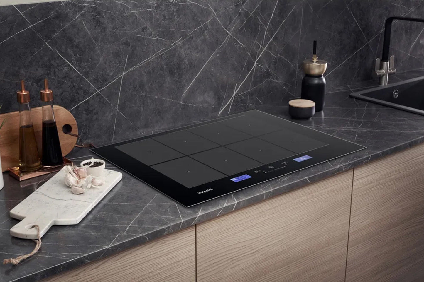 Hotpoint 77cm Built-in Induction Hob | ACP778C/BA