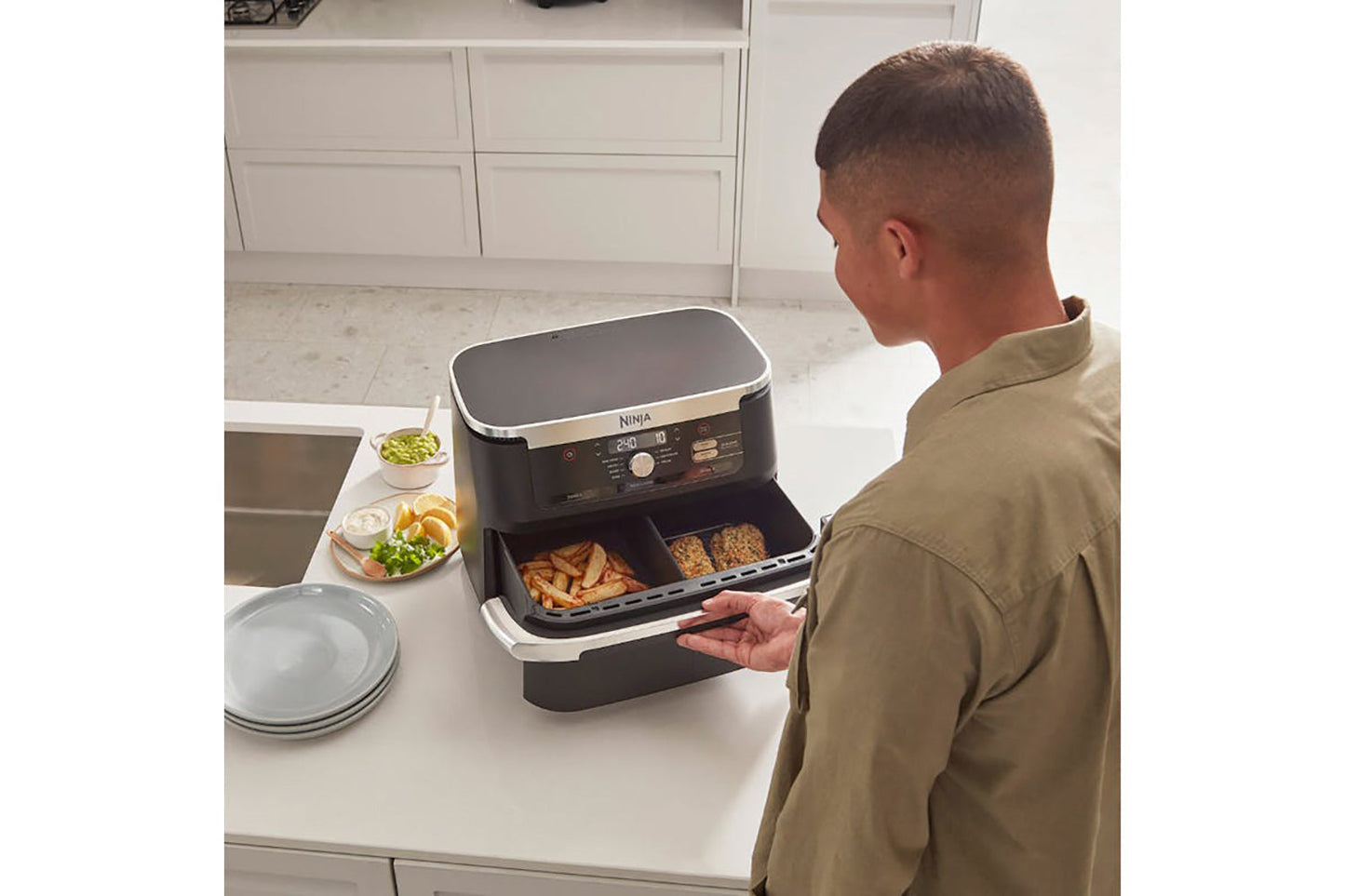 Ninja 10.4L Foodi Dual Zone Air Fryer | AF500UK | Black