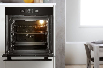 Whirlpool Built-in Electric Single Oven | AKZ96230NB