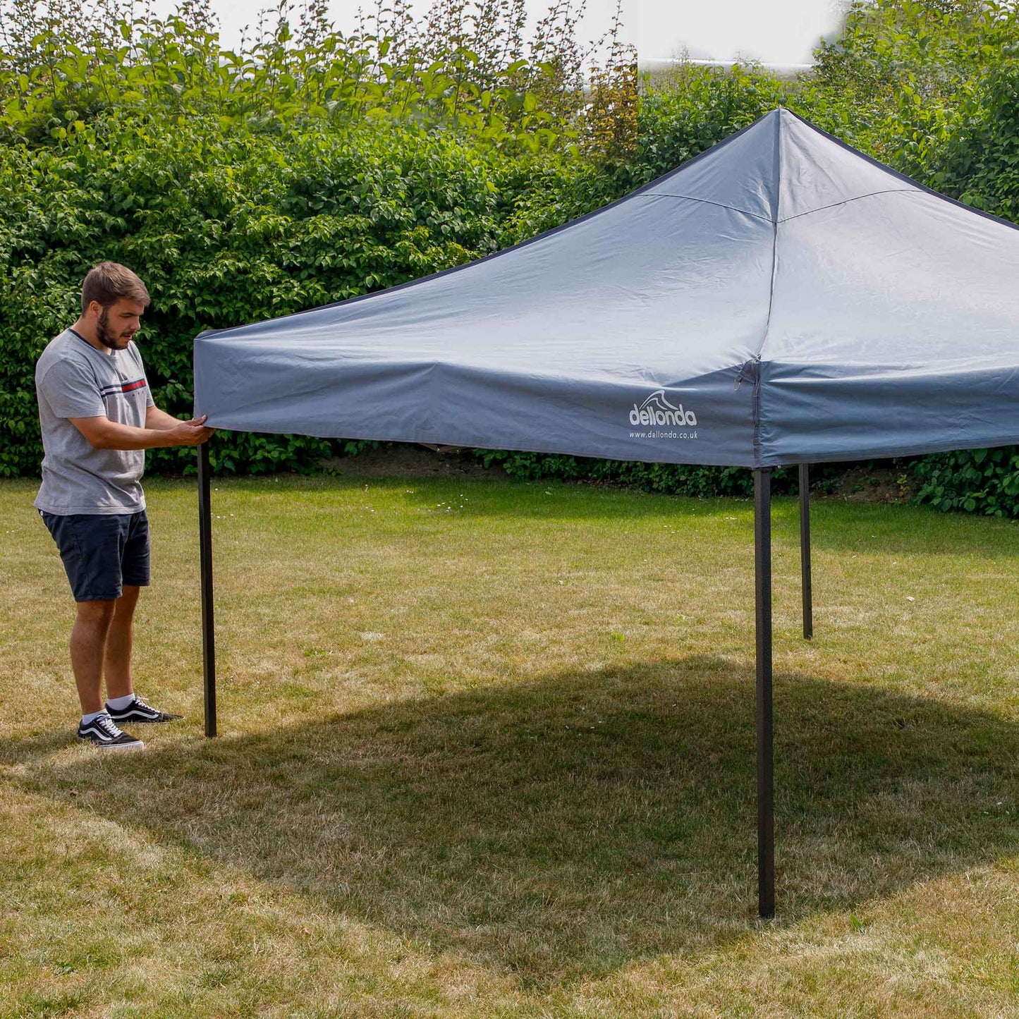 Premium 2x2m Pop-Up Gazebo, Water Resistant, Carry Bag, Stakes & Weight Bags - Grey - DG129