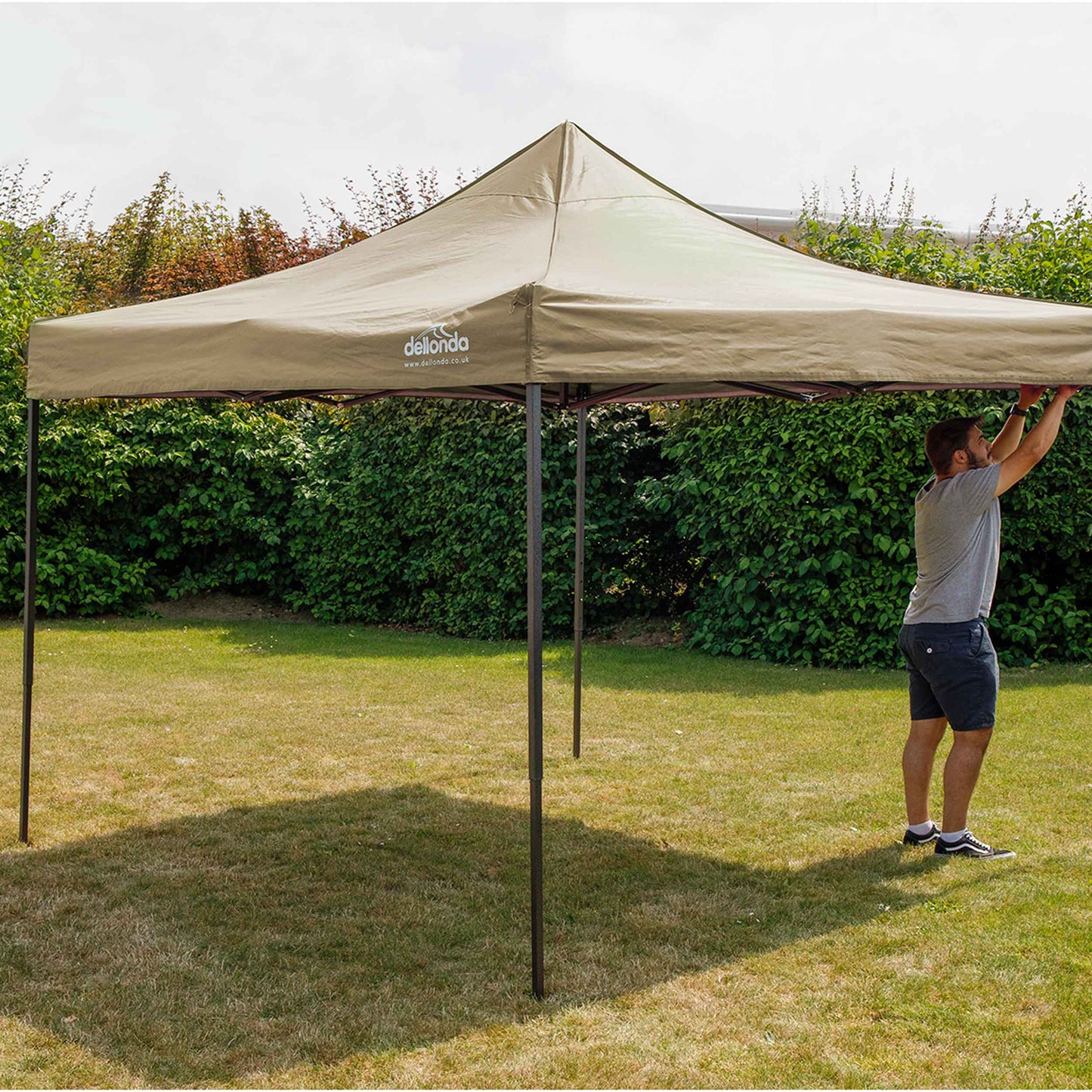 Premium 3x3m Pop-Up Gazebo, Water Resistant, Carry Bag, Stakes & Weight Bags - Beige - DG130
