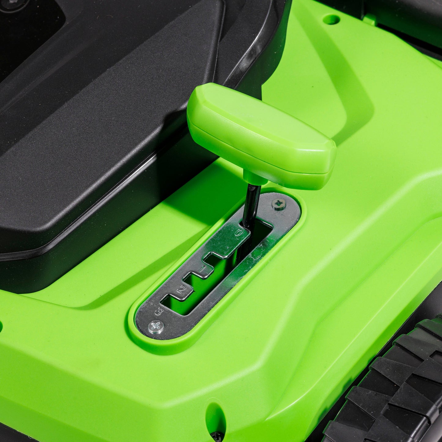 1500W Electric 2-in-1 Scarifier, 4-Heights, 36cm Cutting Width, 10m Cable - DG216