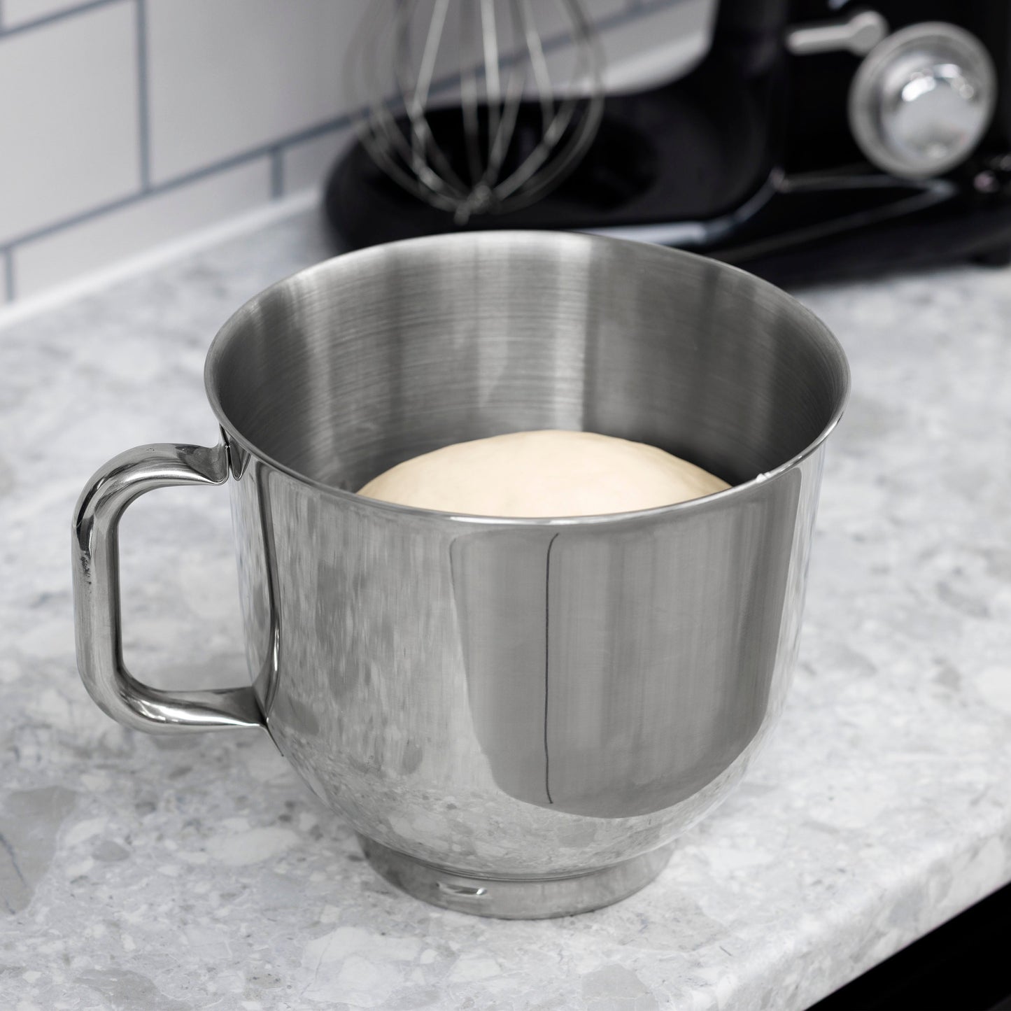 Baridi Stand Mixer, 6L Capacity, Supplied with 3 Accessories, Black - DH173