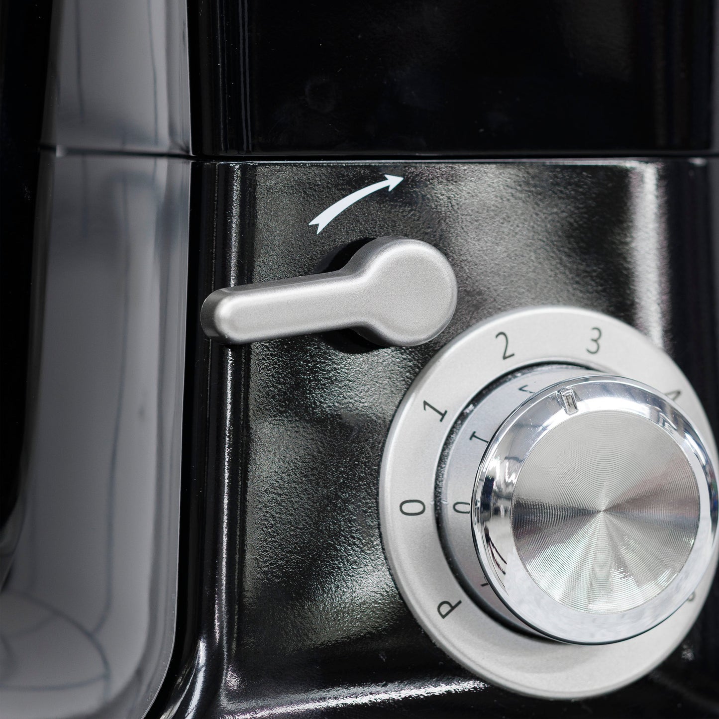 Baridi Stand Mixer, 6L Capacity, Supplied with 3 Accessories, Black - DH173