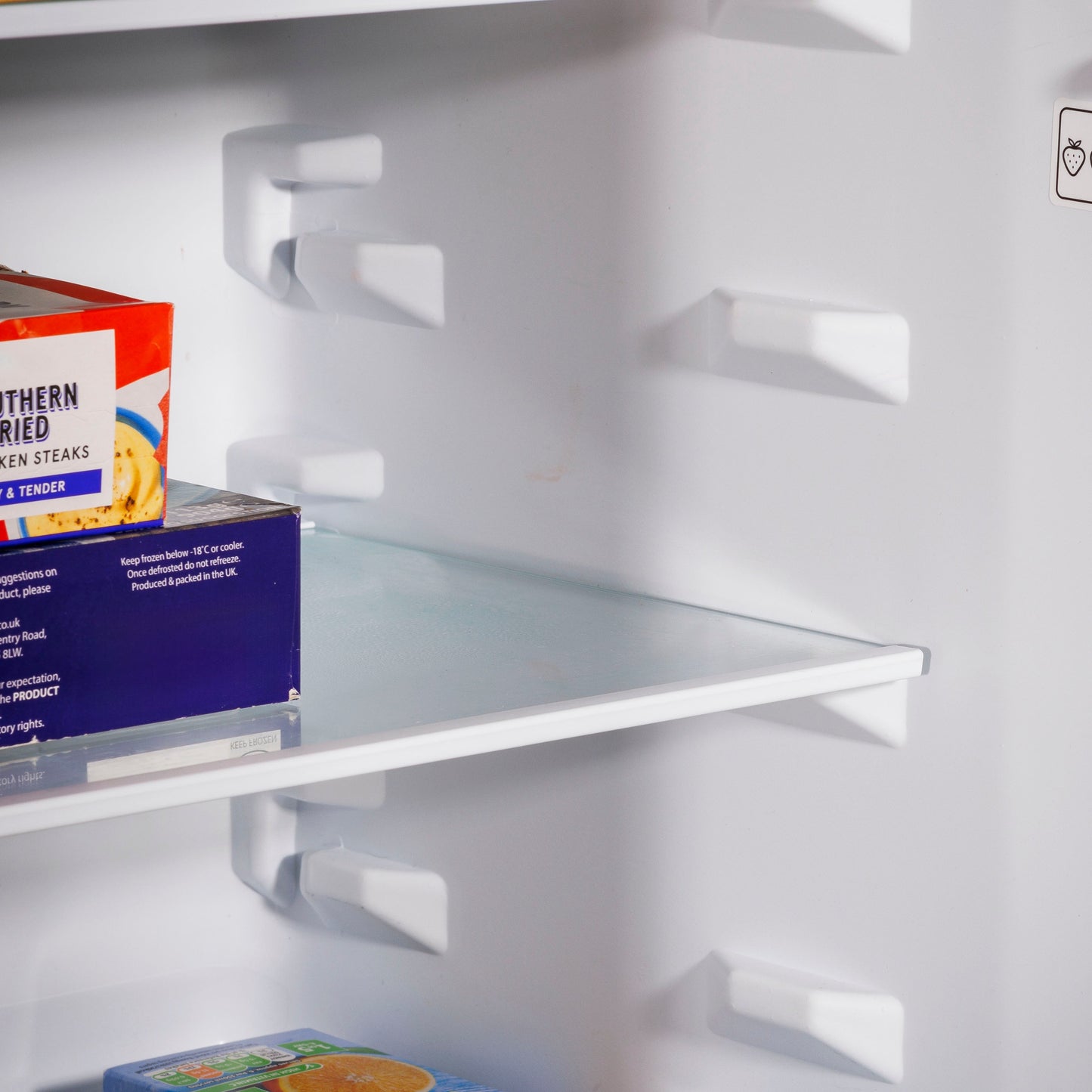 Baridi 47cm 70/30 Fridge Freezer with Adjustable Thermostat, 157L Capacity - White - DH252