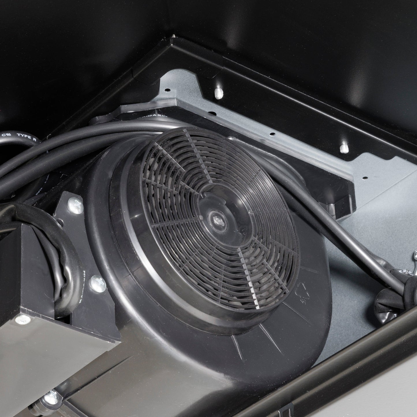 Baridi 90cm Chimney Style Cooker Hood with Carbon Filters, Black - DH59