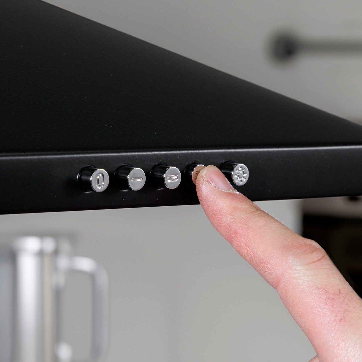 Baridi 90cm Chimney Style Cooker Hood with Carbon Filters, Black - DH59