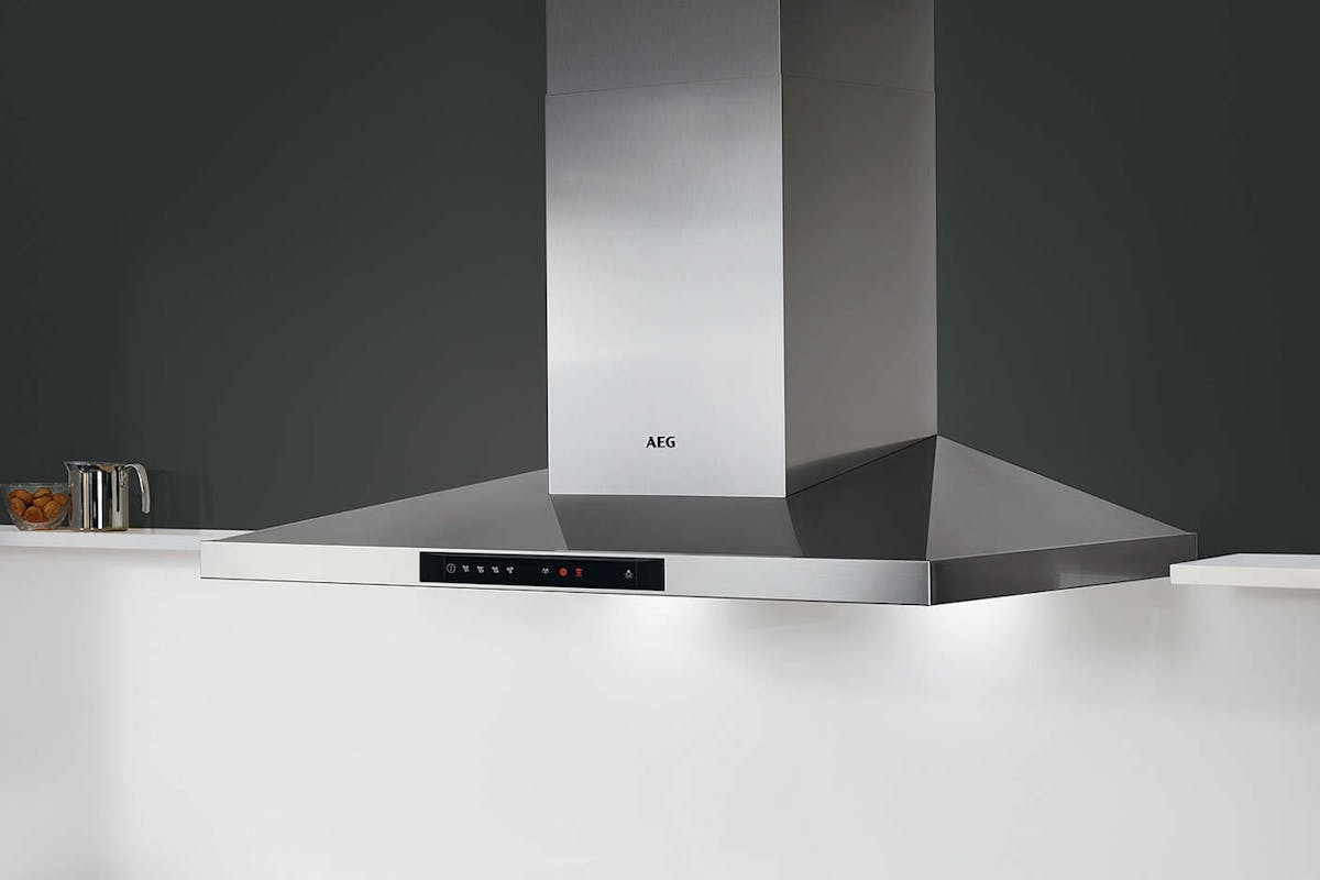 AEG 6000 Breeze 90cm Chimney Cooker Hood | DKB5960HM