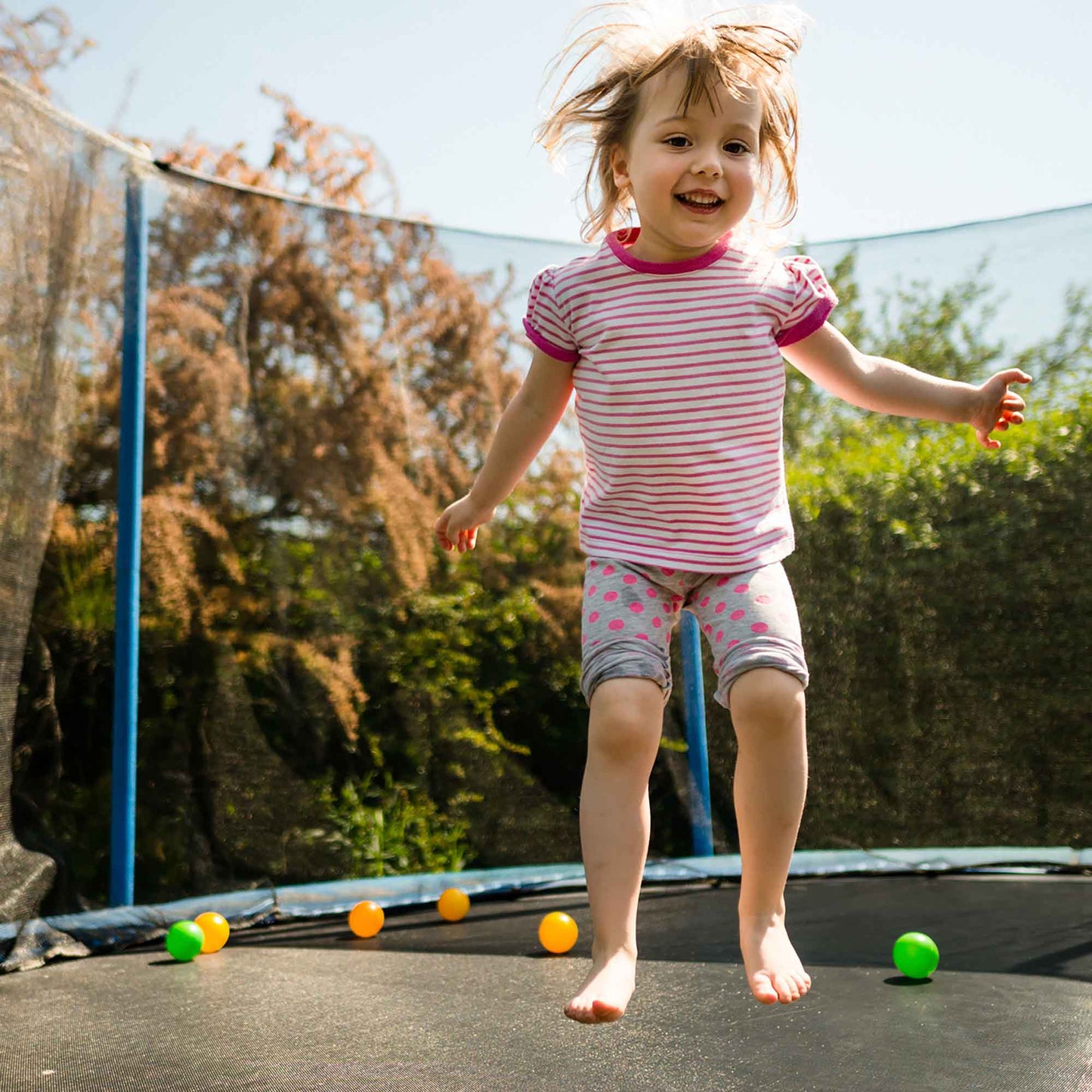 10ft Heavy-Duty Outdoor Trampoline For Kids with Safety Enclosure Net - DL68