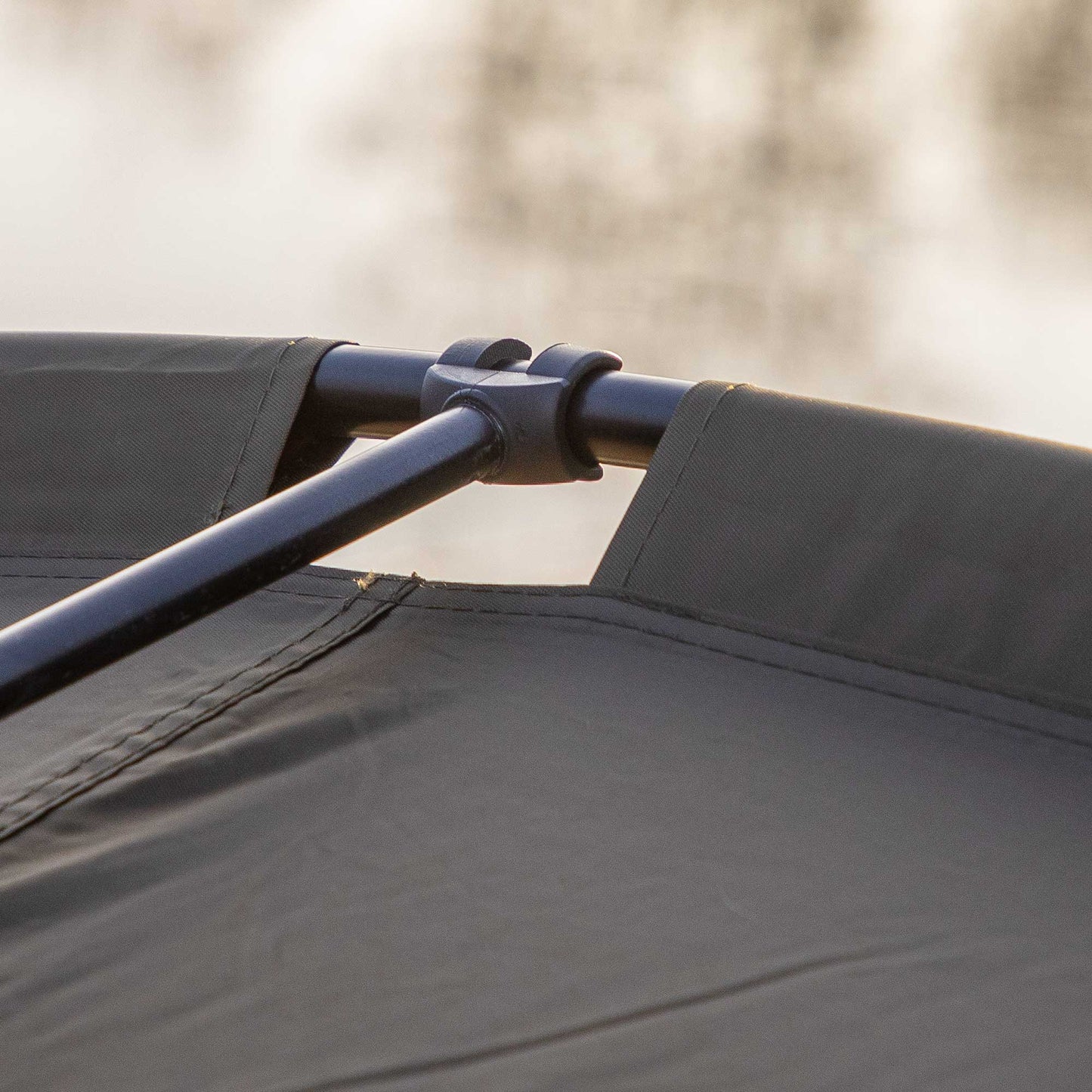 2-Man Fishing Bivvy/Carp Tent, Lightweight & Waterproof with Two Bedchairs - DL142