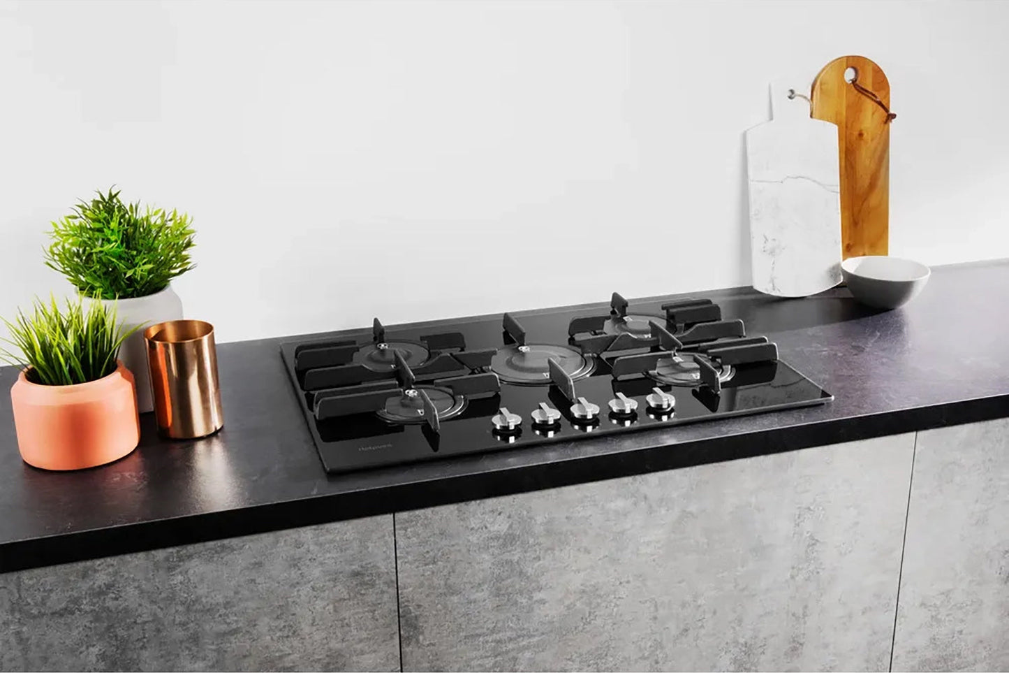 Hotpoint 75cm Built-in Gas Hob | FTGHG751D/H(BK) | Black