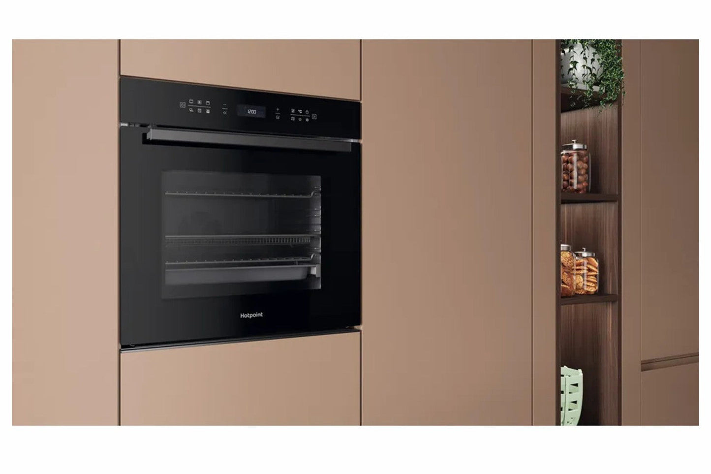 Hotpoint Class 6 Built-in Single Oven | HOI68PT1SBUK | Black