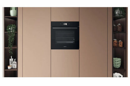 Hotpoint Class 8 Built-in Electric Single Fan Oven with Air Fry | HOI98PT2SBUK