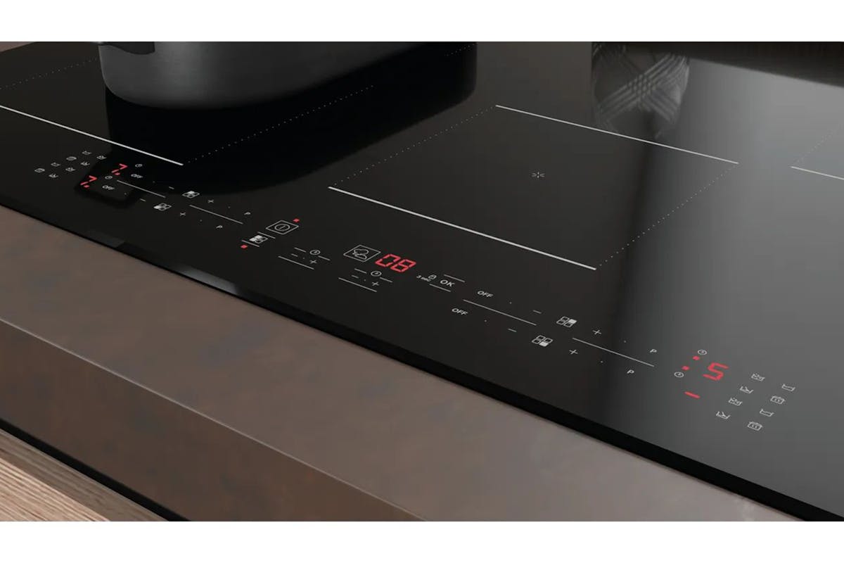 Hotpoint 77cm Built-in Induction Hob | TB3977BBF