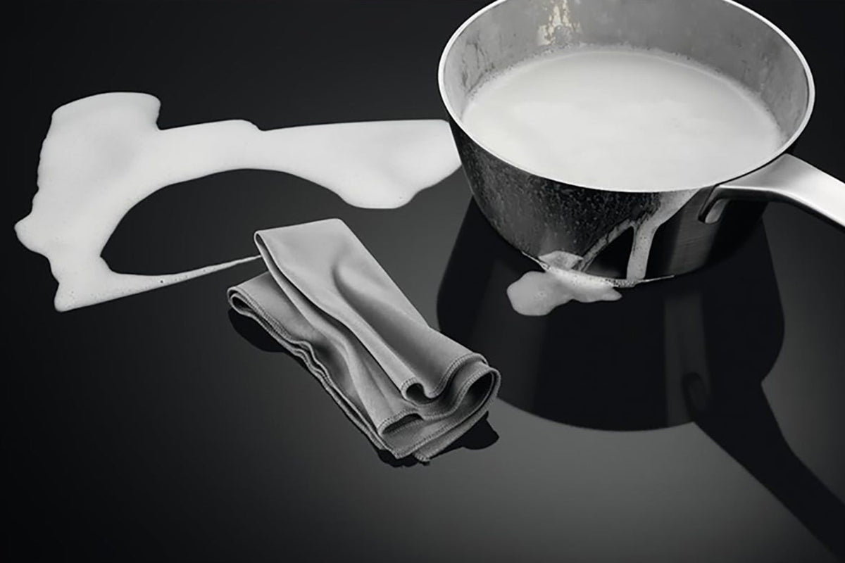 AEG 7000 SenseBoil 60cm 4 Zone Induction Hob | IAE64421FB | Black