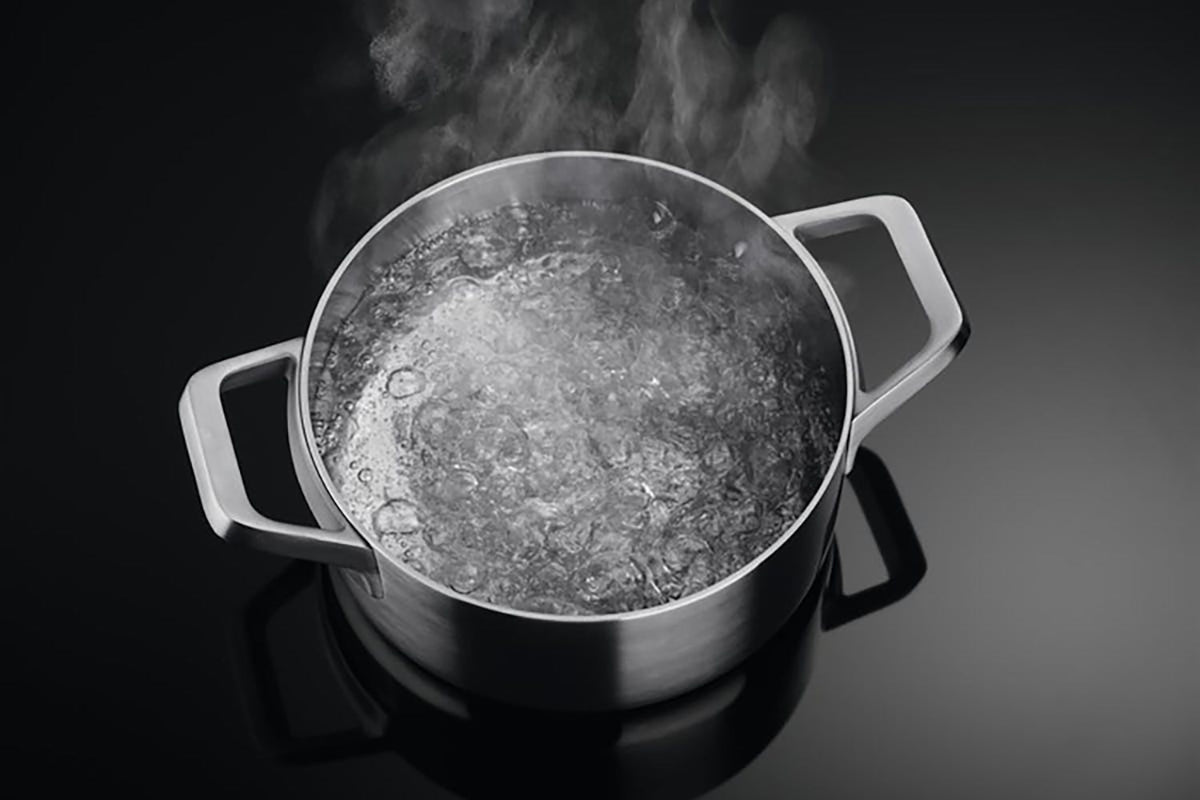 AEG 7000 SenseBoil 60cm 4 Zone Induction Hob | IAE64421FB | Black