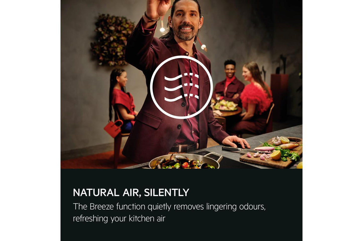 AEG 8000 Series 60cm AuroraTech Chimney Cooker Hood | NDV8761CB | Black