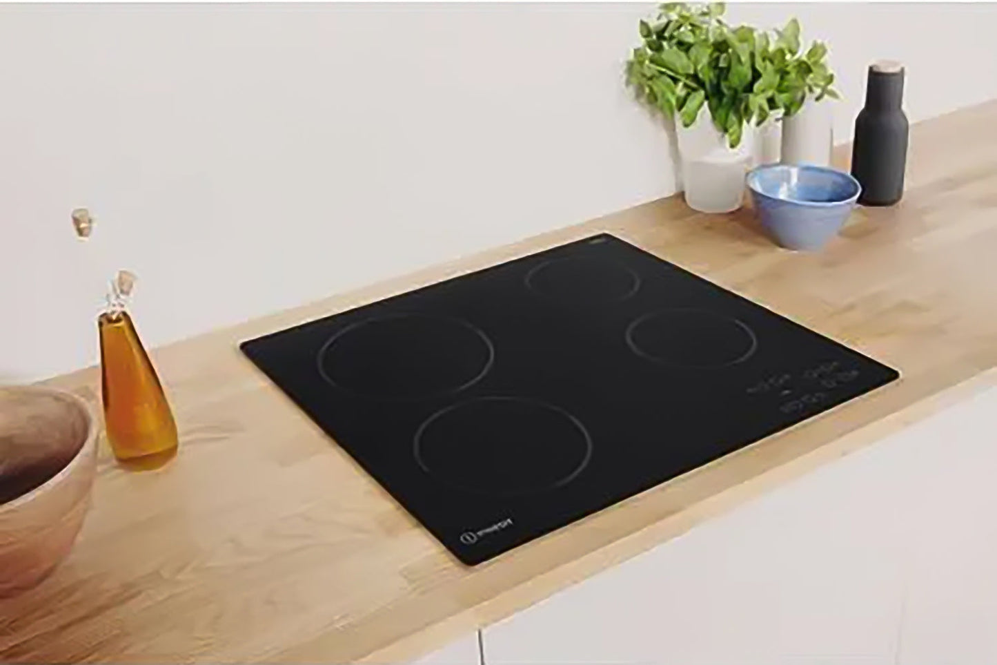 Indesit 58cm Built-in Ceramic Hob | RI161C