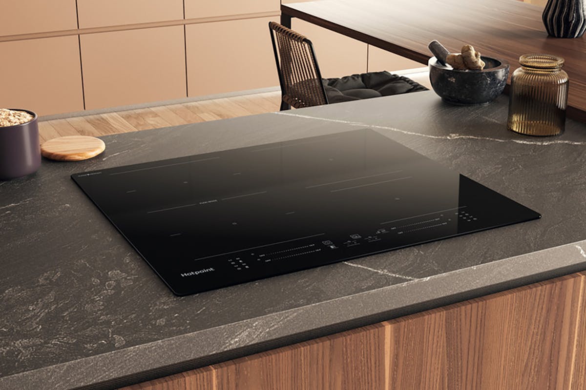 Hotpoint 60cm Built-in Induction Hob | TS3560FCPNE | Black
